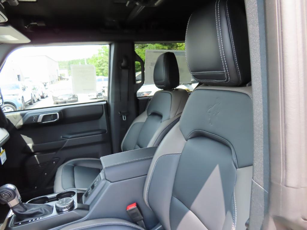 new 2025 Ford Bronco car, priced at $51,960
