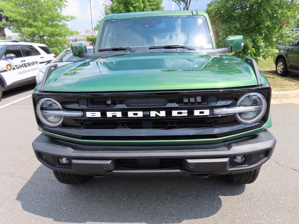 new 2025 Ford Bronco car, priced at $51,960