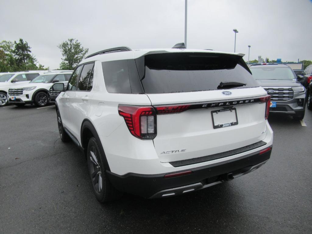 new 2025 Ford Explorer car, priced at $45,716