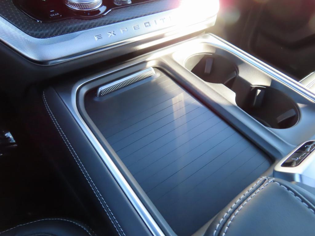 new 2025 Ford Expedition Max car, priced at $83,955