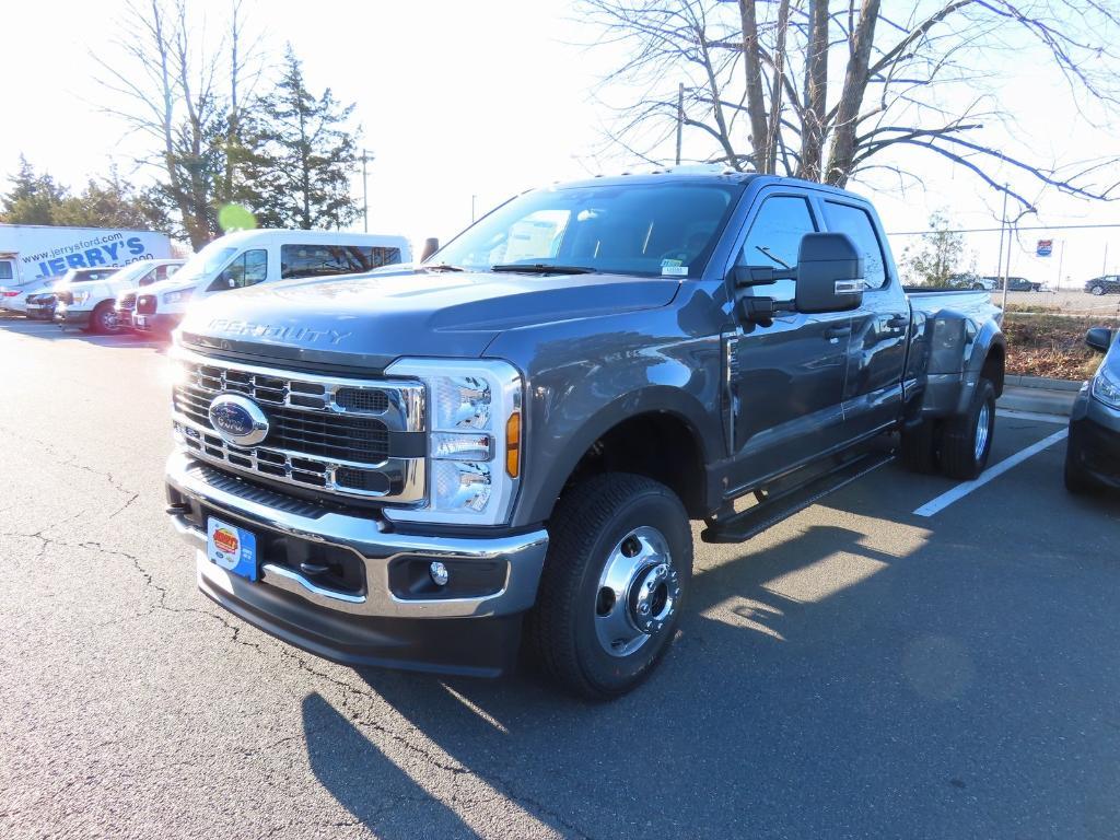 new 2024 Ford F-350 car, priced at $60,335