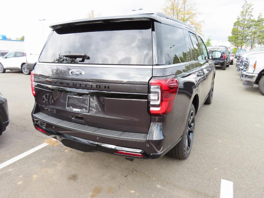 new 2024 Ford Expedition car, priced at $69,122