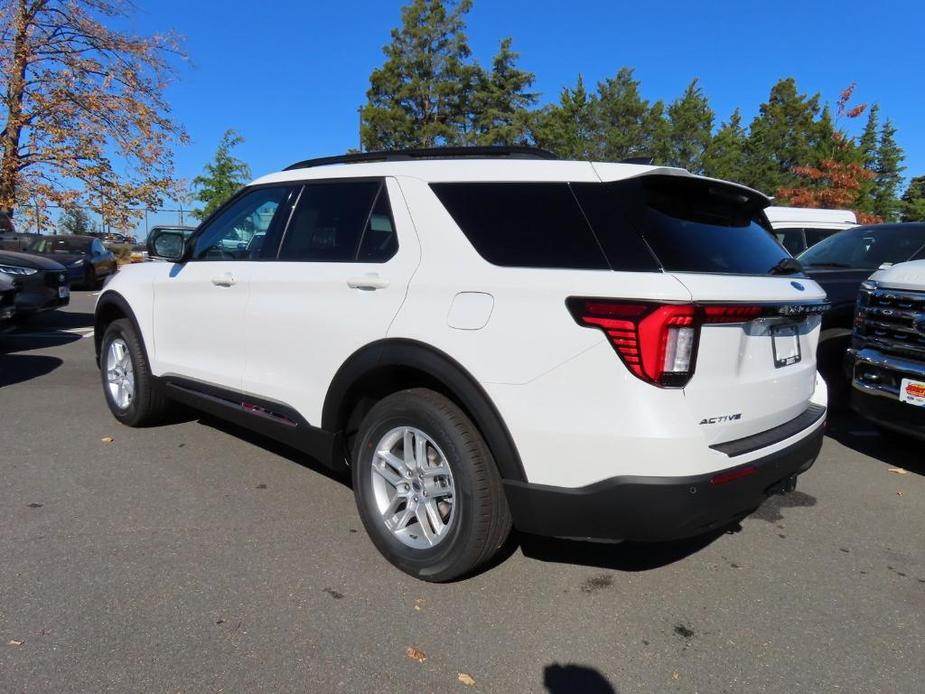 new 2025 Ford Explorer car, priced at $39,504