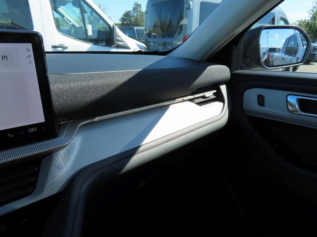 new 2025 Ford Explorer car, priced at $44,312
