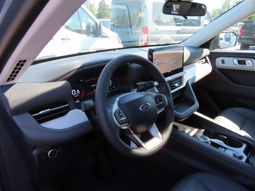 new 2025 Ford Explorer car, priced at $44,312