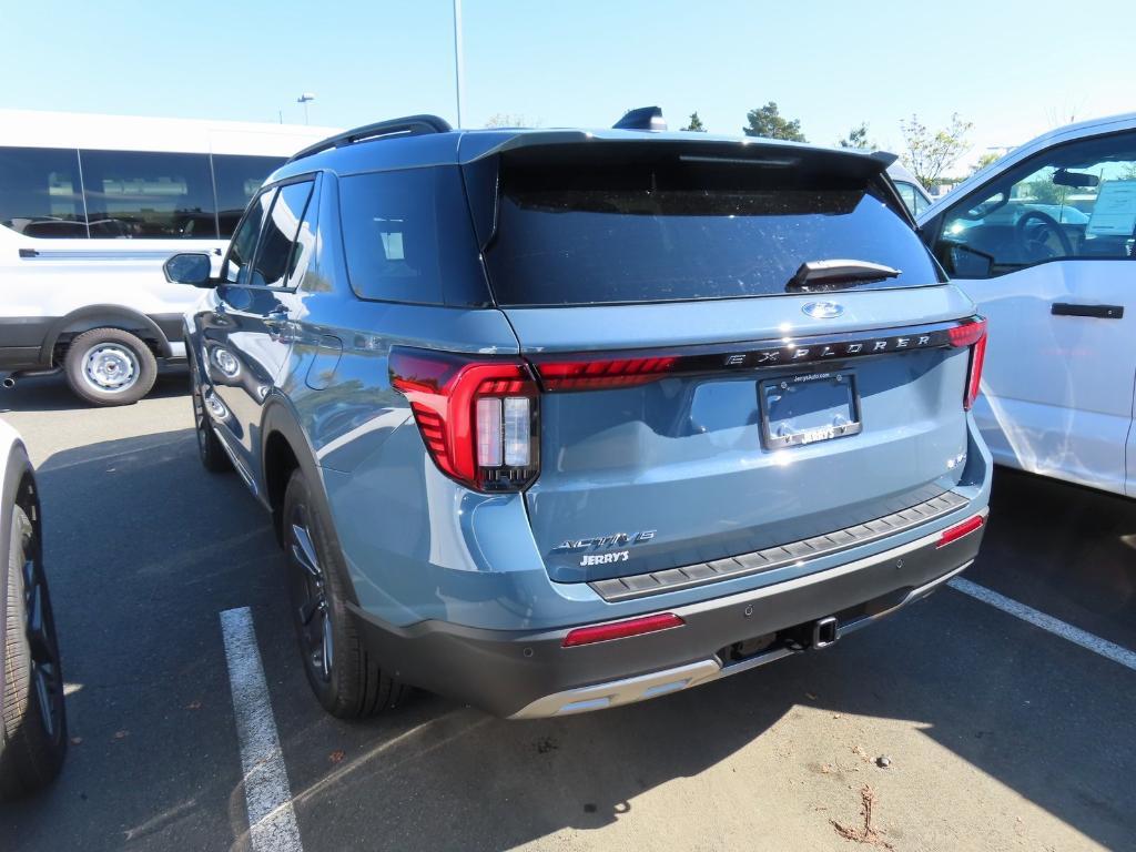 new 2025 Ford Explorer car, priced at $44,312