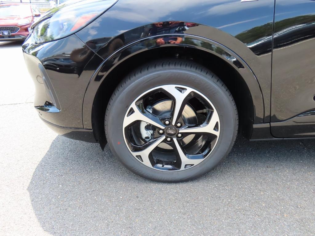 new 2025 Ford Escape car, priced at $34,833