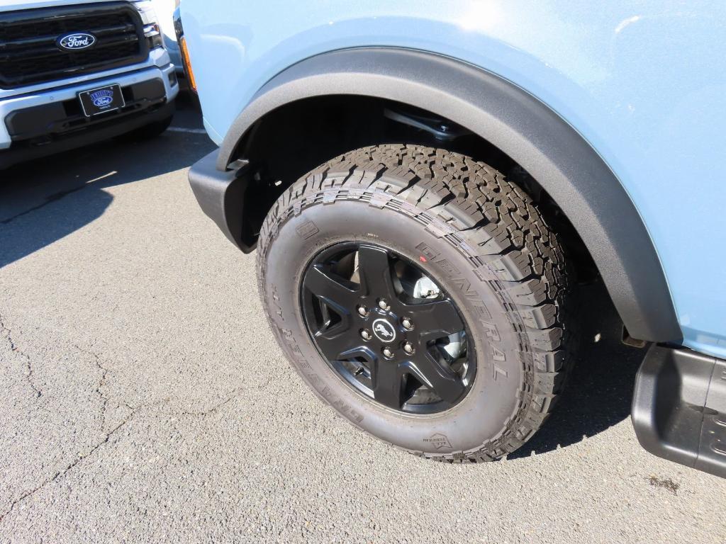 new 2025 Ford Bronco car, priced at $50,768