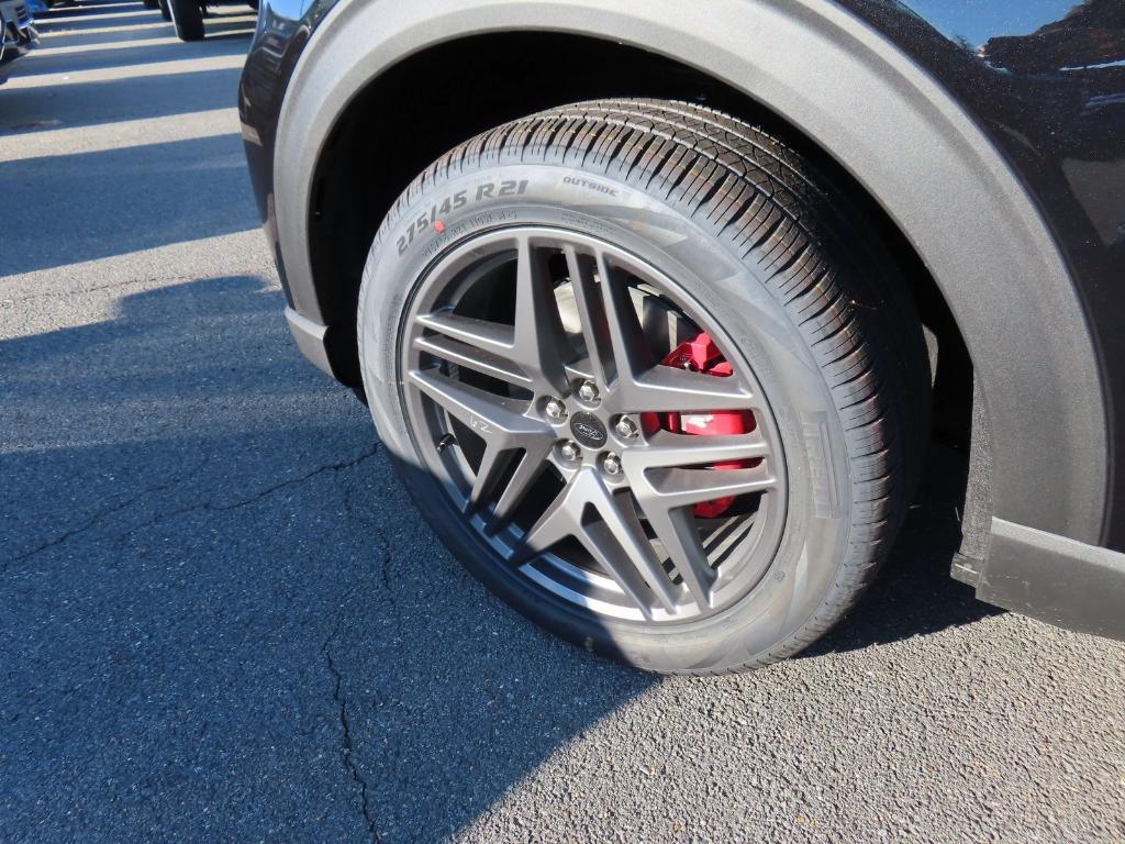 new 2026 Ford Explorer car, priced at $51,184