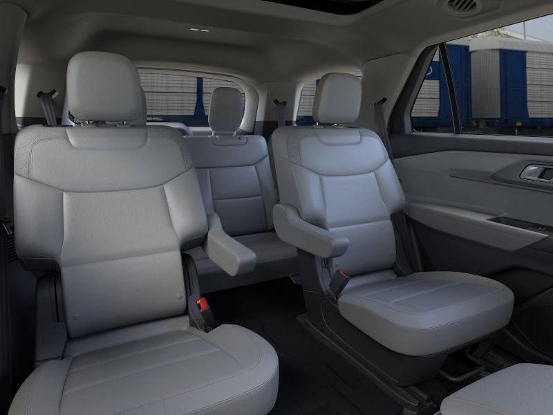 new 2025 Ford Explorer car, priced at $45,093