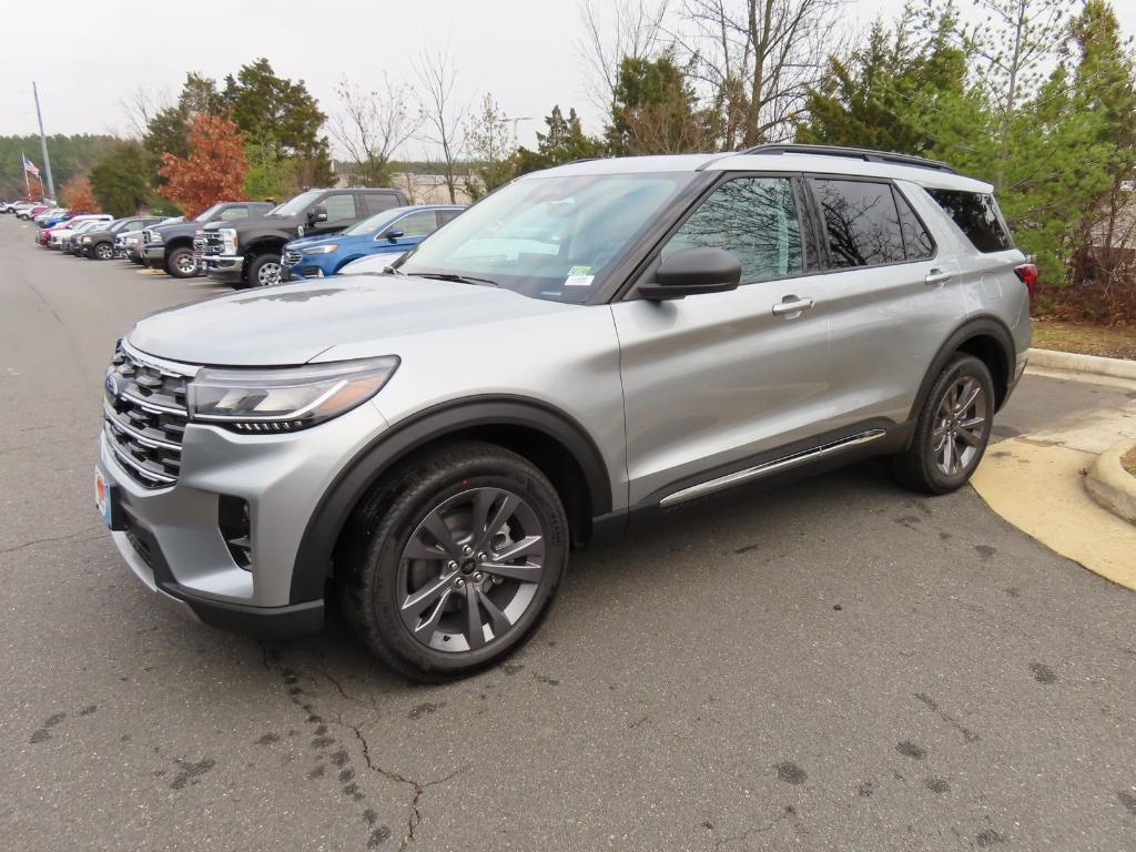 new 2025 Ford Explorer car, priced at $44,593