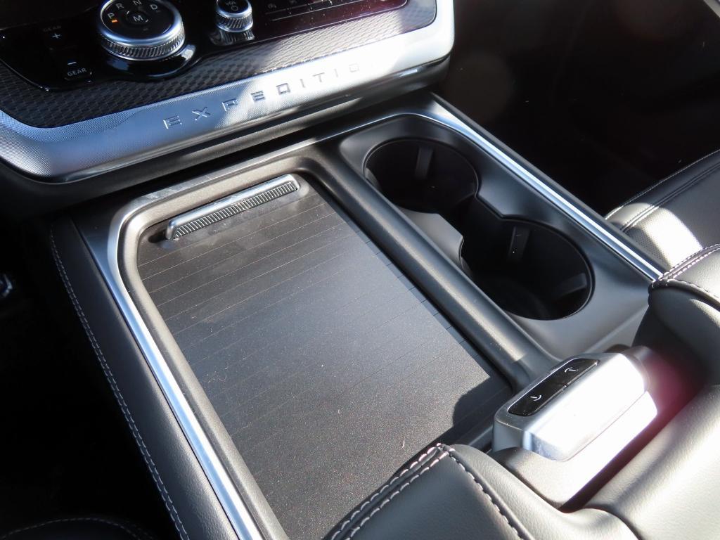 new 2025 Ford Expedition Max car, priced at $82,710