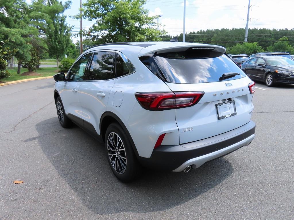 new 2025 Ford Escape car, priced at $28,968