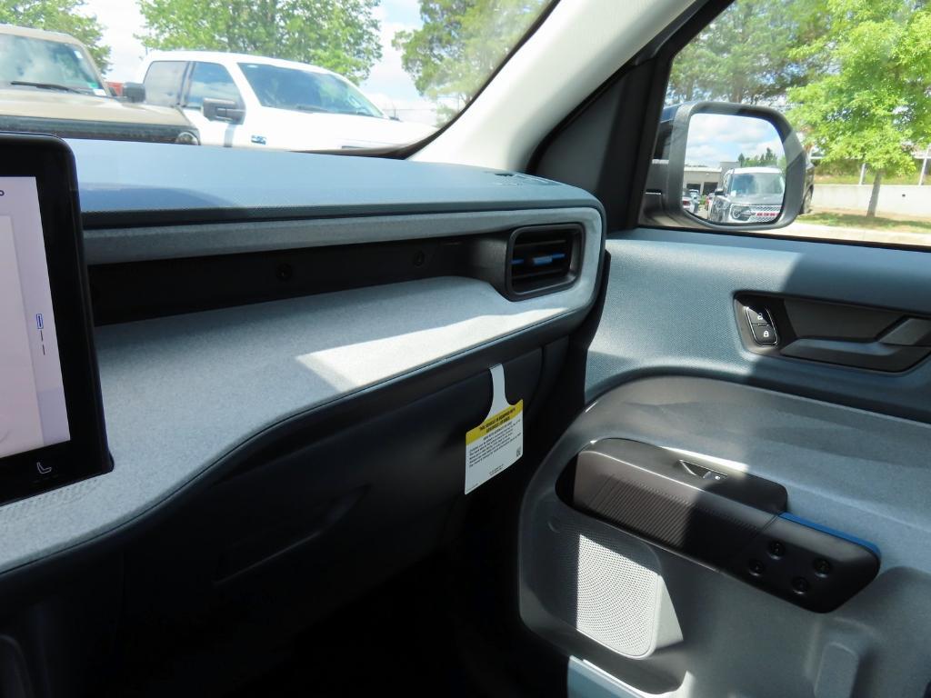 new 2025 Ford Maverick car, priced at $31,782