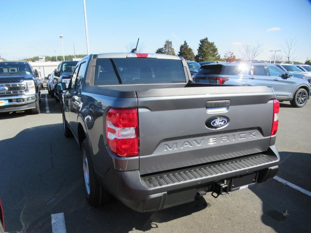 new 2025 Ford Maverick car, priced at $29,405