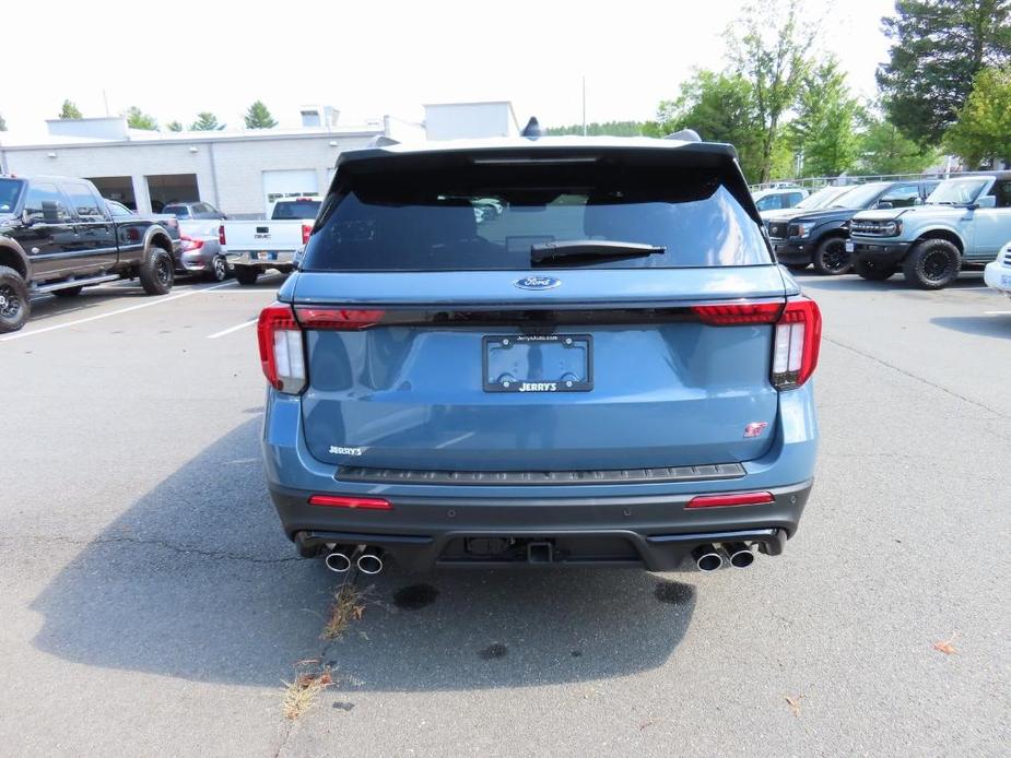 new 2025 Ford Explorer car, priced at $56,278