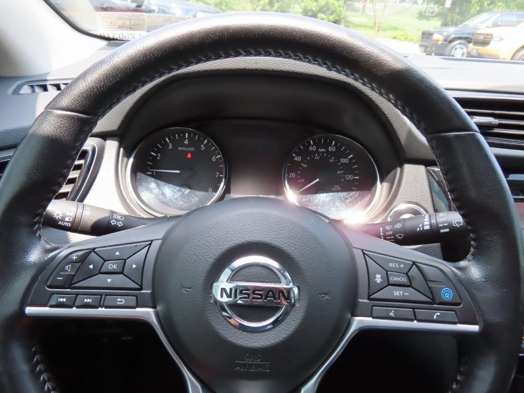 used 2020 Nissan Rogue Sport car, priced at $18,000