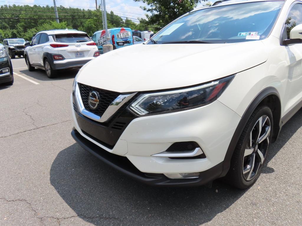 used 2020 Nissan Rogue Sport car, priced at $18,000