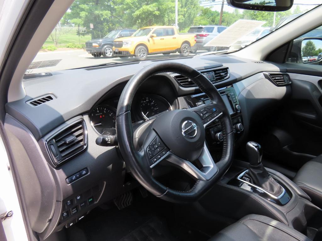 used 2020 Nissan Rogue Sport car, priced at $18,000
