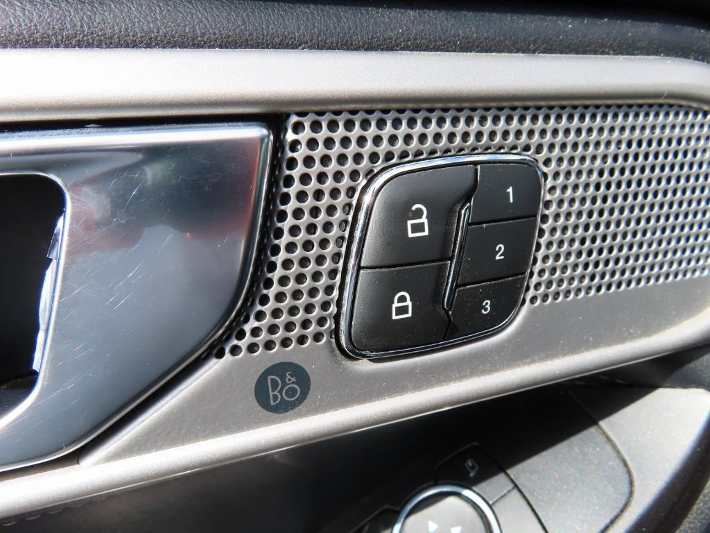 used 2020 Ford Explorer car, priced at $18,000