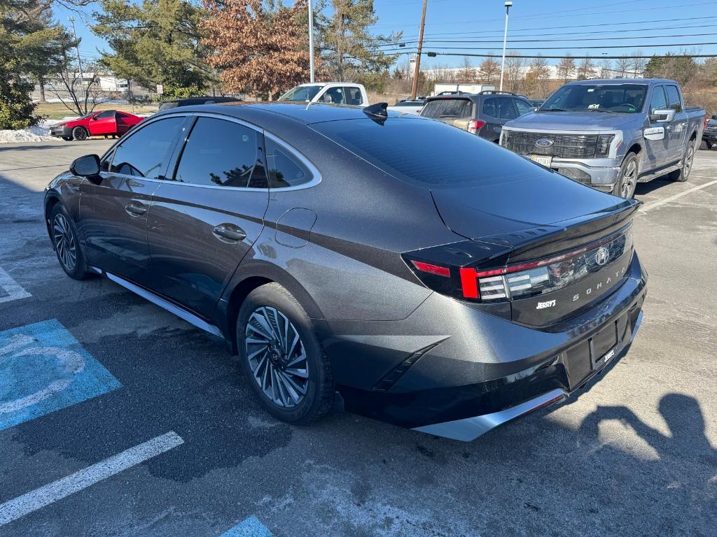 used 2024 Hyundai Sonata Hybrid car, priced at $26,500