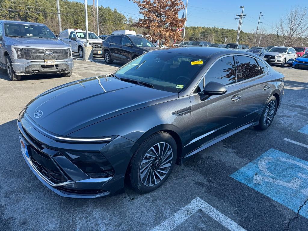 used 2024 Hyundai Sonata Hybrid car, priced at $26,500