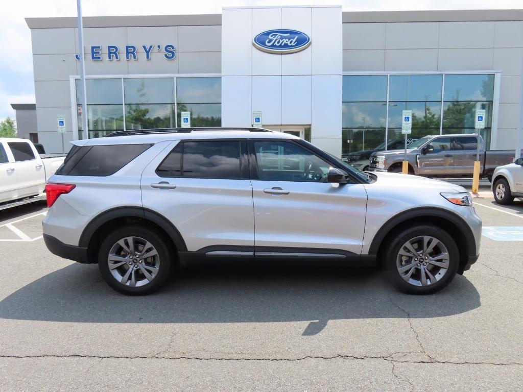 used 2022 Ford Explorer car, priced at $25,000