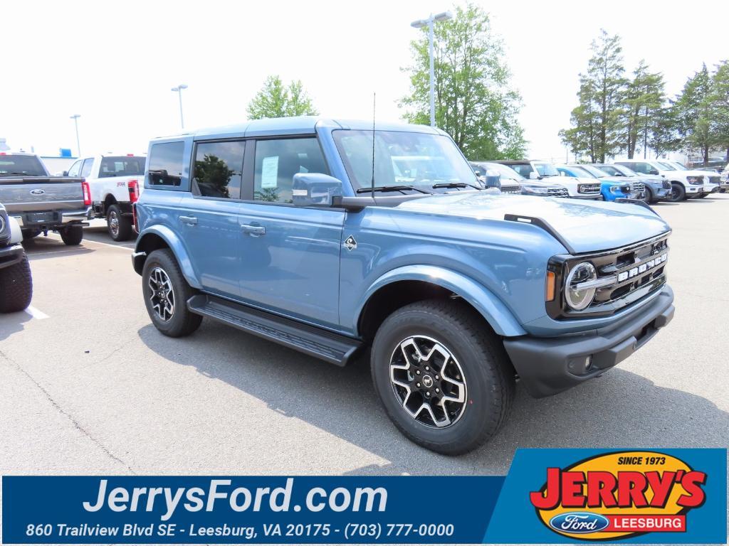 new 2025 Ford Bronco car, priced at $52,628