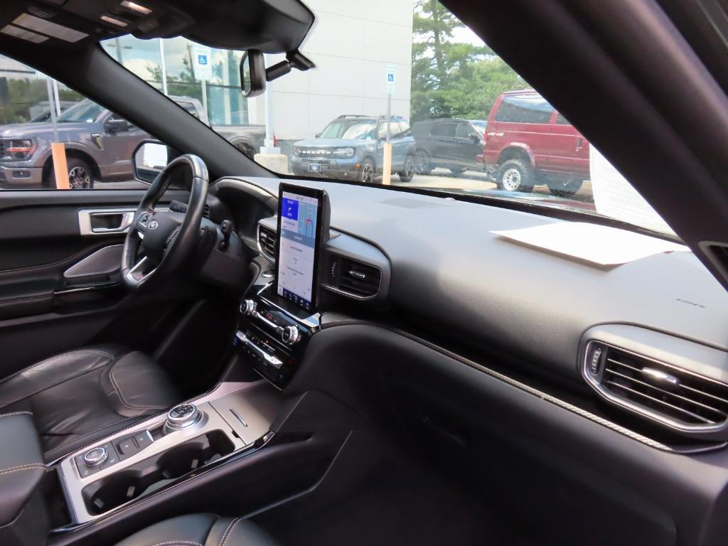 used 2022 Ford Explorer car, priced at $34,000
