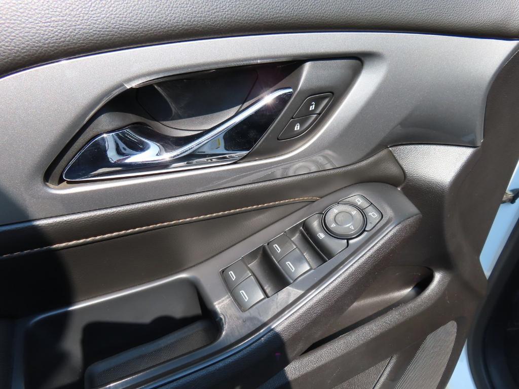 used 2018 Chevrolet Traverse car, priced at $14,500