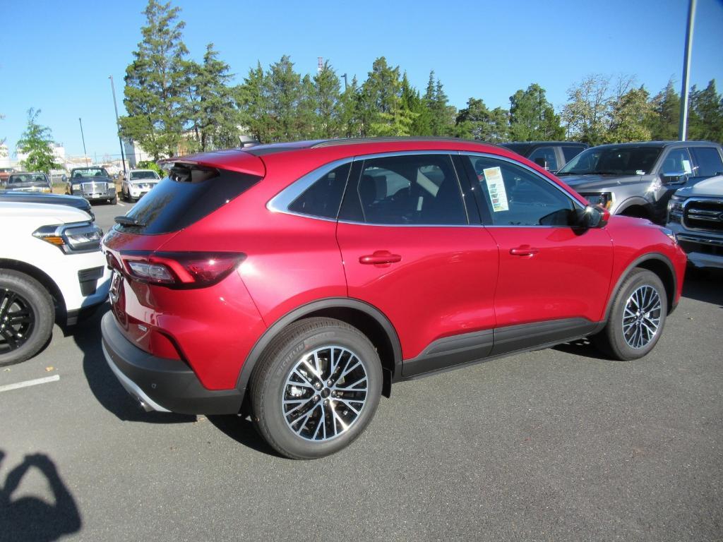 new 2025 Ford Escape car, priced at $35,526