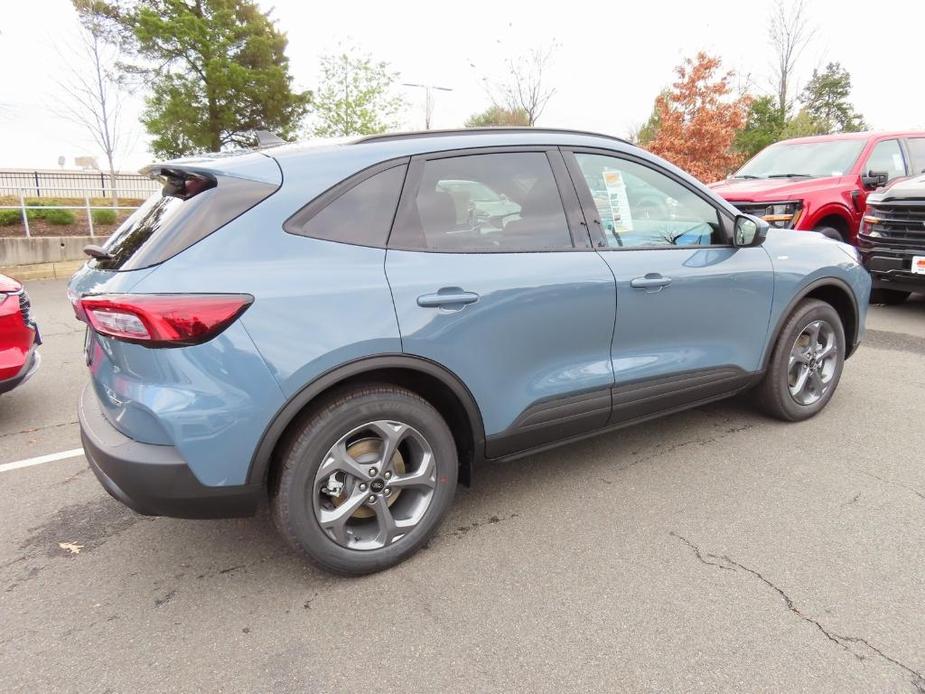 new 2025 Ford Escape car, priced at $32,872