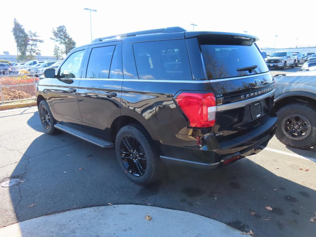 new 2024 Ford Expedition car, priced at $62,109