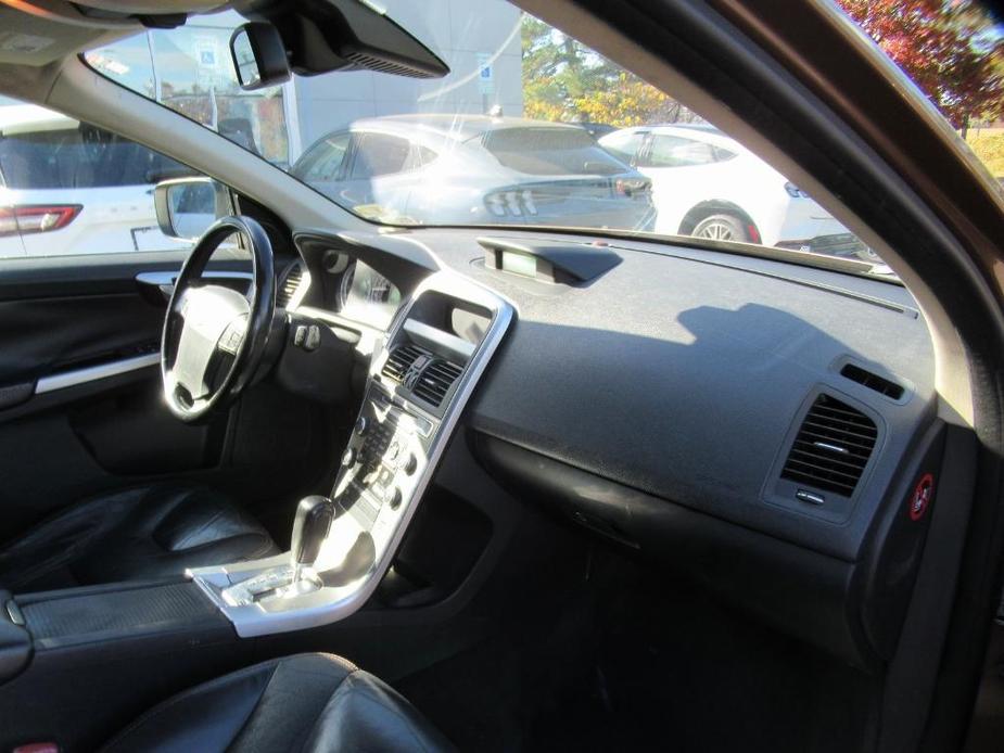 used 2010 Volvo XC60 car, priced at $5,000