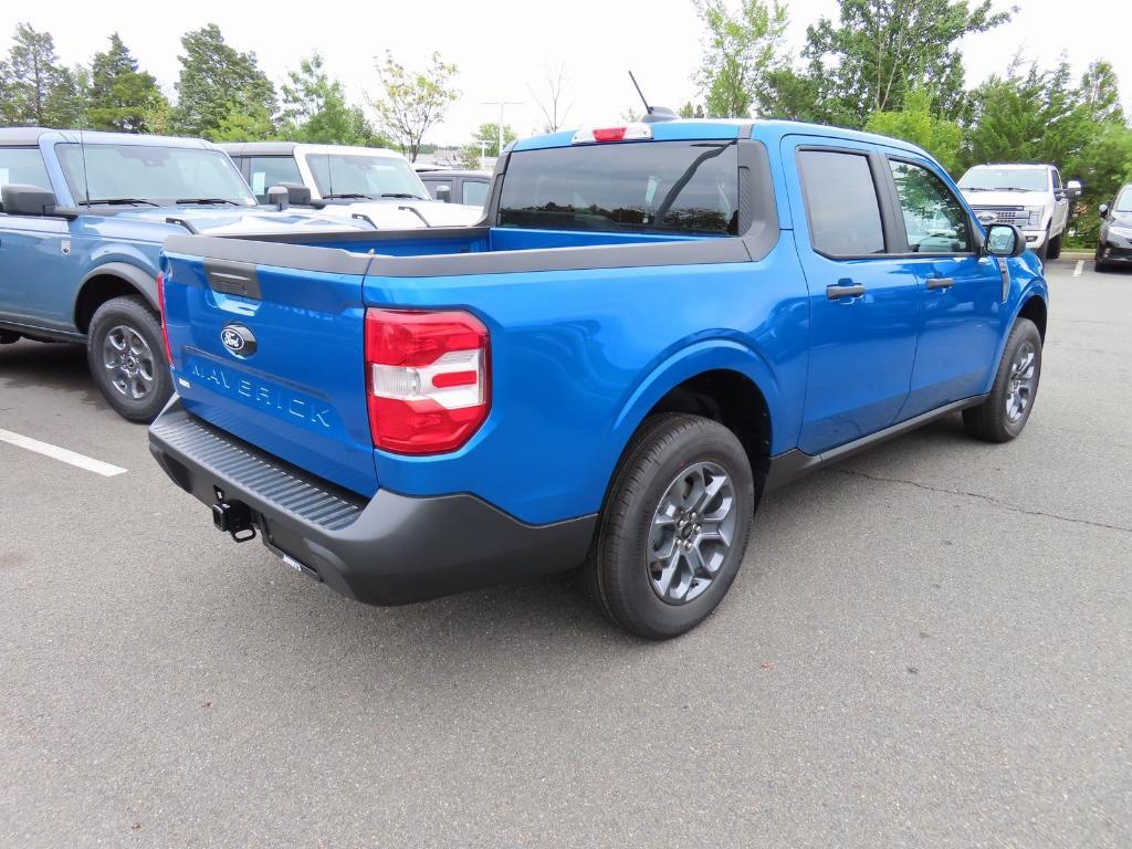 new 2025 Ford Maverick car, priced at $29,412