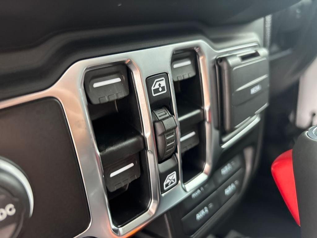 new 2025 Jeep Gladiator car, priced at $45,749
