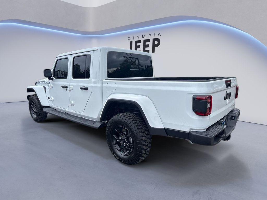 new 2025 Jeep Gladiator car, priced at $45,749