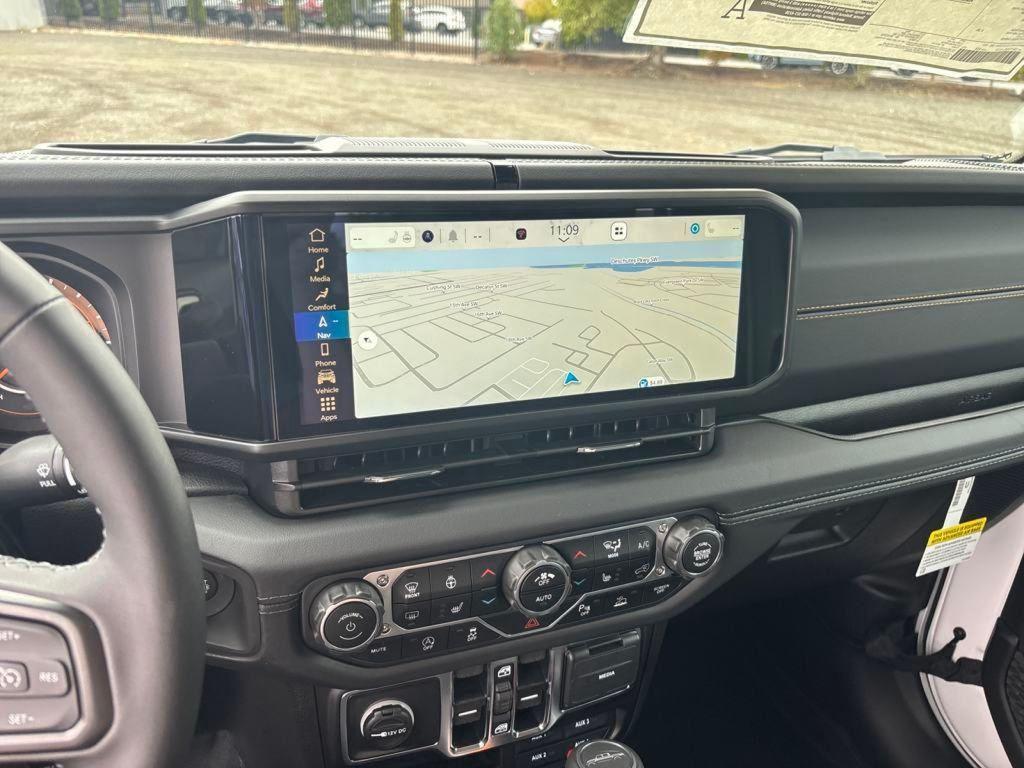 new 2025 Jeep Gladiator car, priced at $45,749