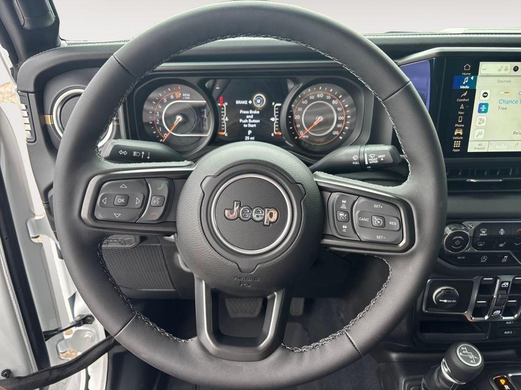 new 2025 Jeep Gladiator car, priced at $45,749