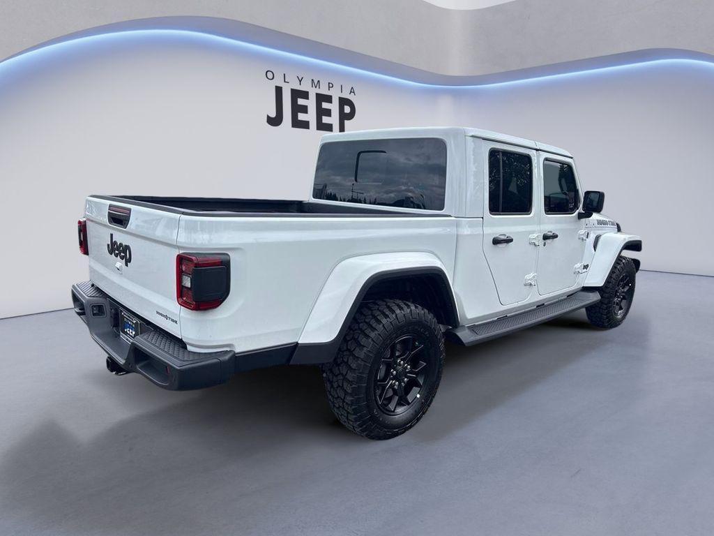 new 2025 Jeep Gladiator car, priced at $45,749