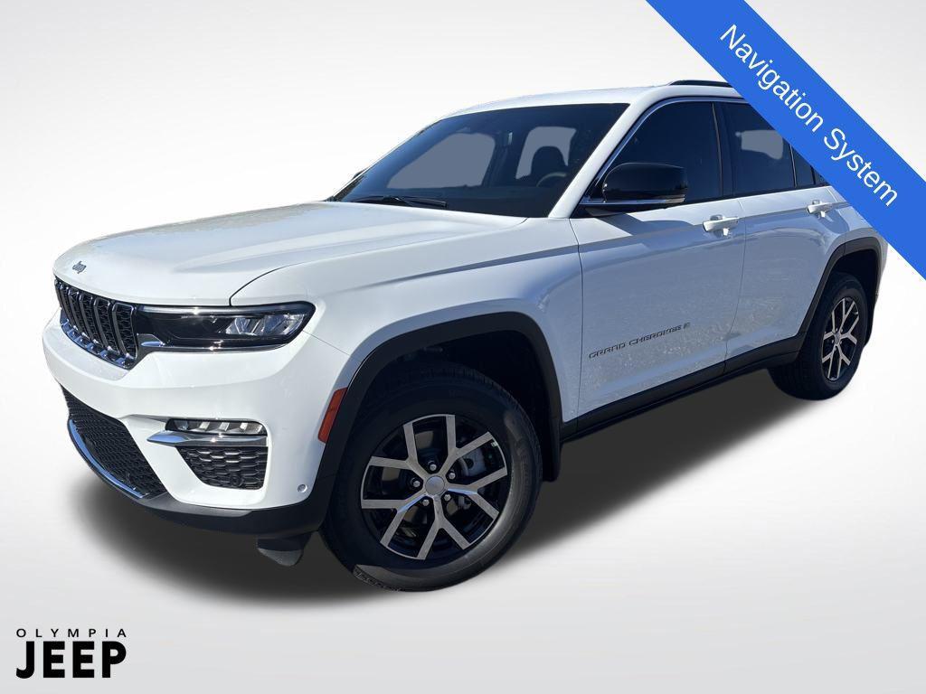 new 2025 Jeep Grand Cherokee car, priced at $52,401