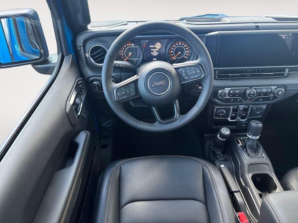 new 2025 Jeep Gladiator car, priced at $56,702