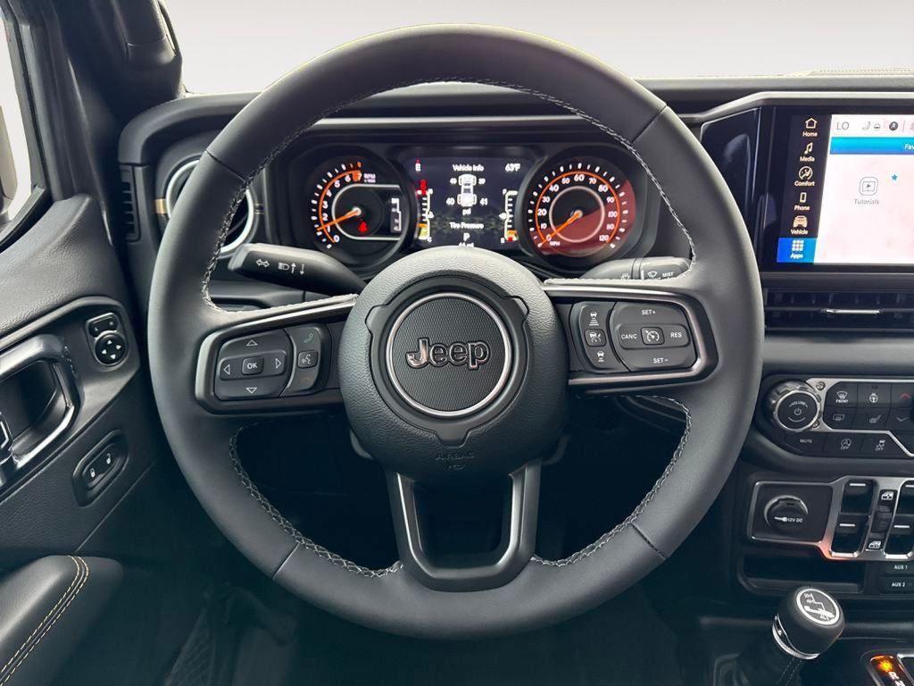 new 2025 Jeep Gladiator car, priced at $44,817