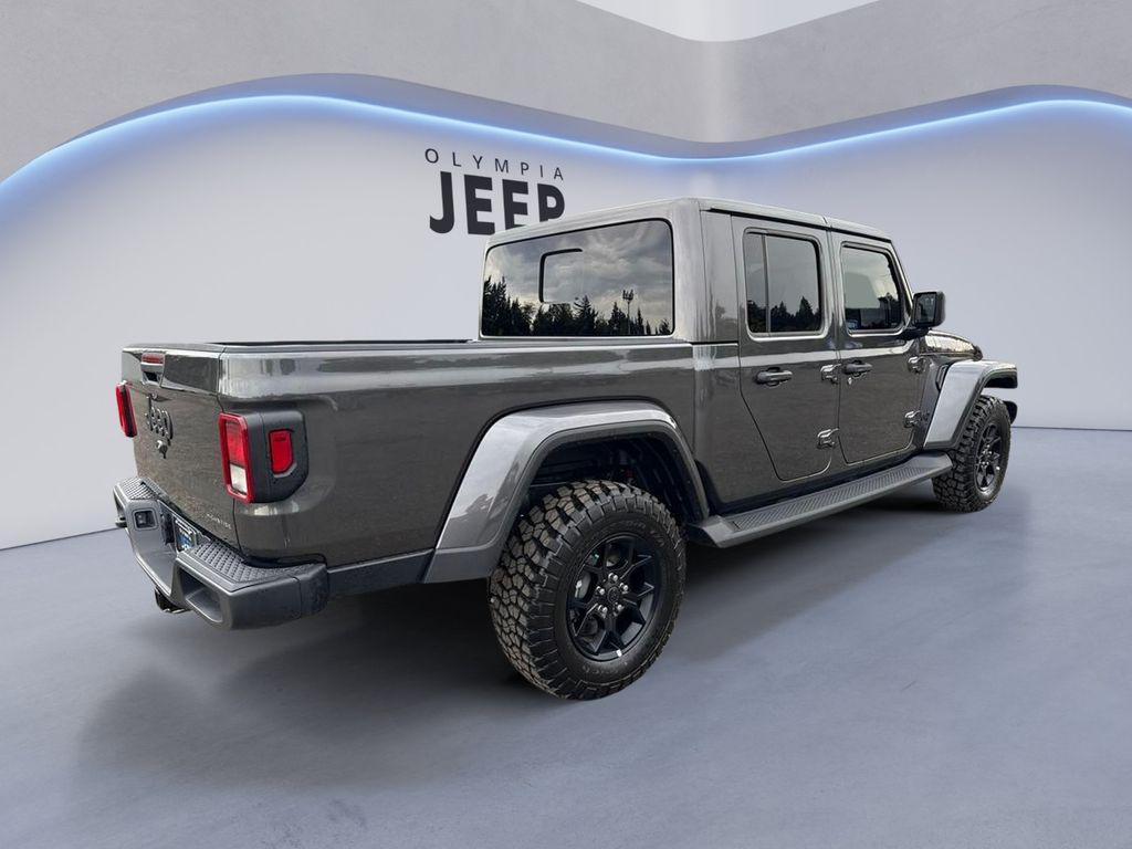 new 2025 Jeep Gladiator car, priced at $44,817