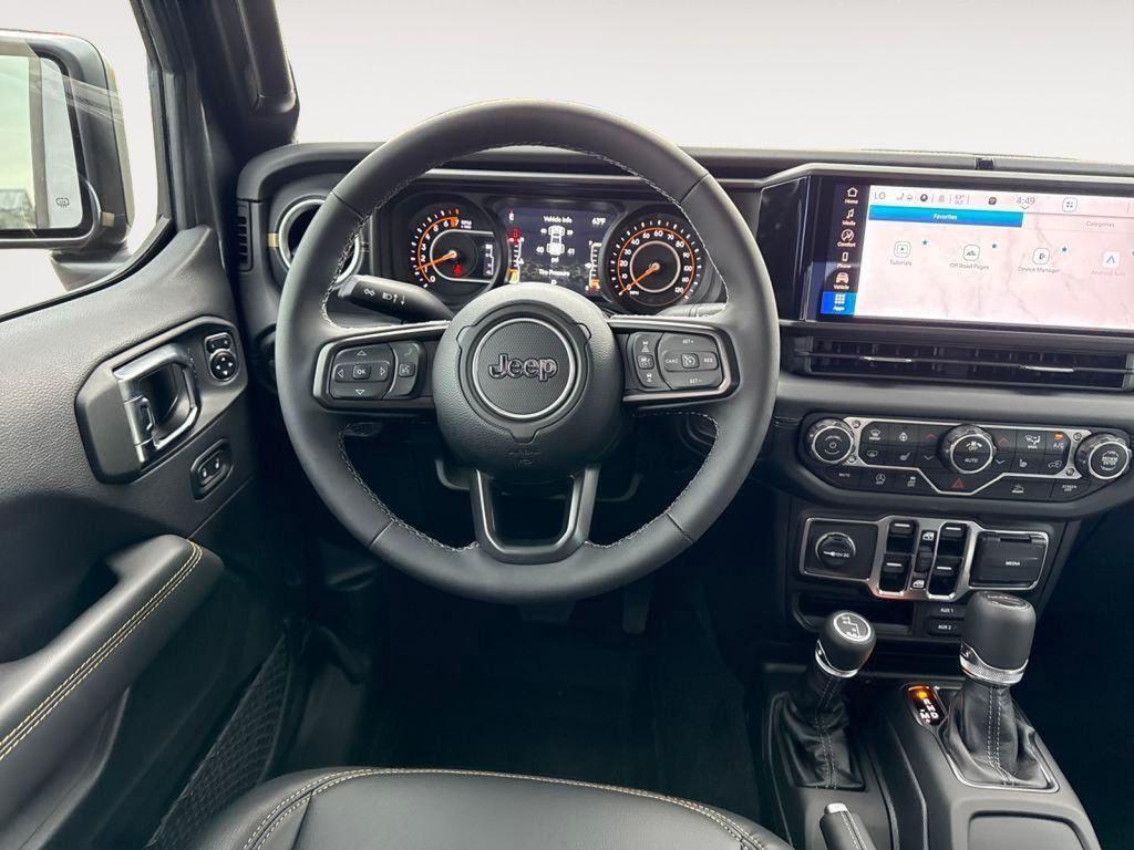 new 2025 Jeep Gladiator car, priced at $44,817