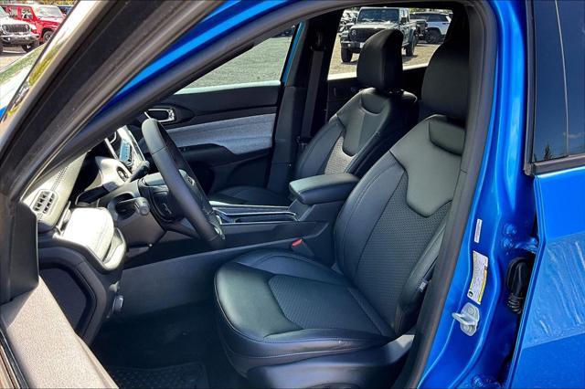 new 2024 Jeep Compass car, priced at $29,998