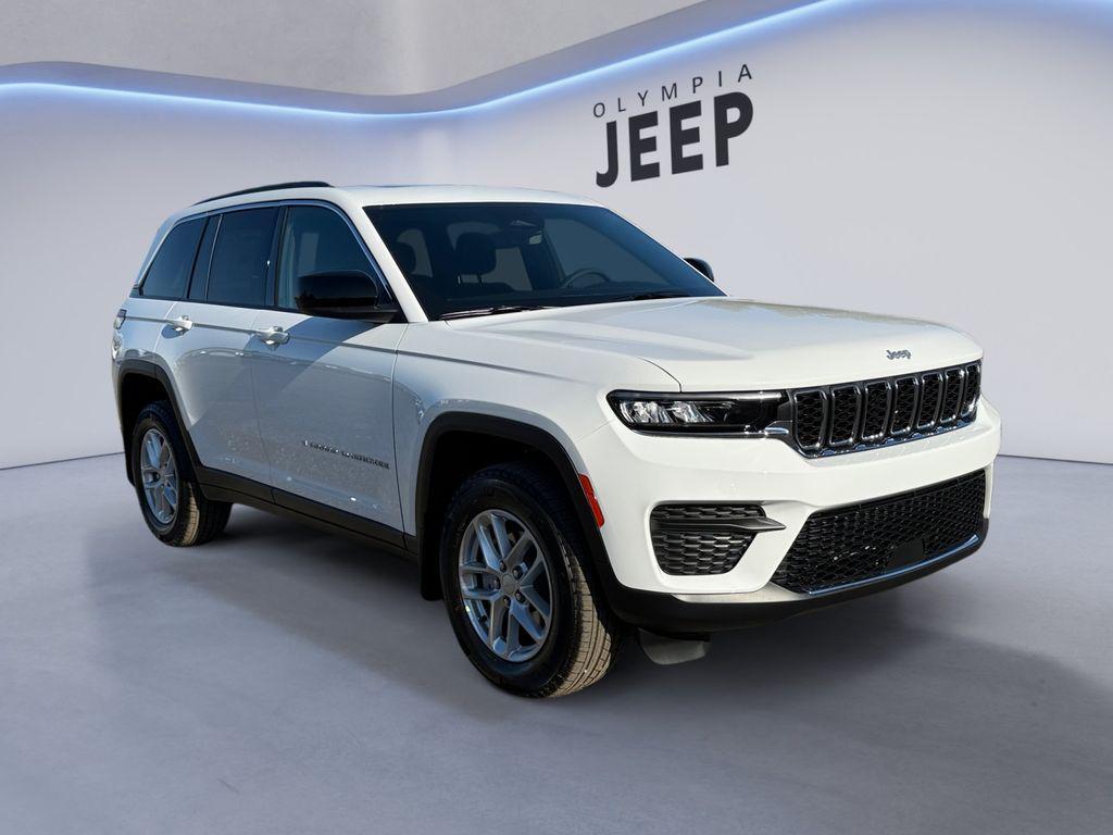 new 2025 Jeep Grand Cherokee car, priced at $38,282