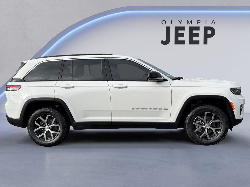 new 2025 Jeep Grand Cherokee car, priced at $44,660