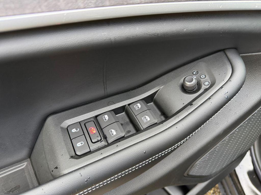 new 2025 Jeep Grand Cherokee car, priced at $46,296