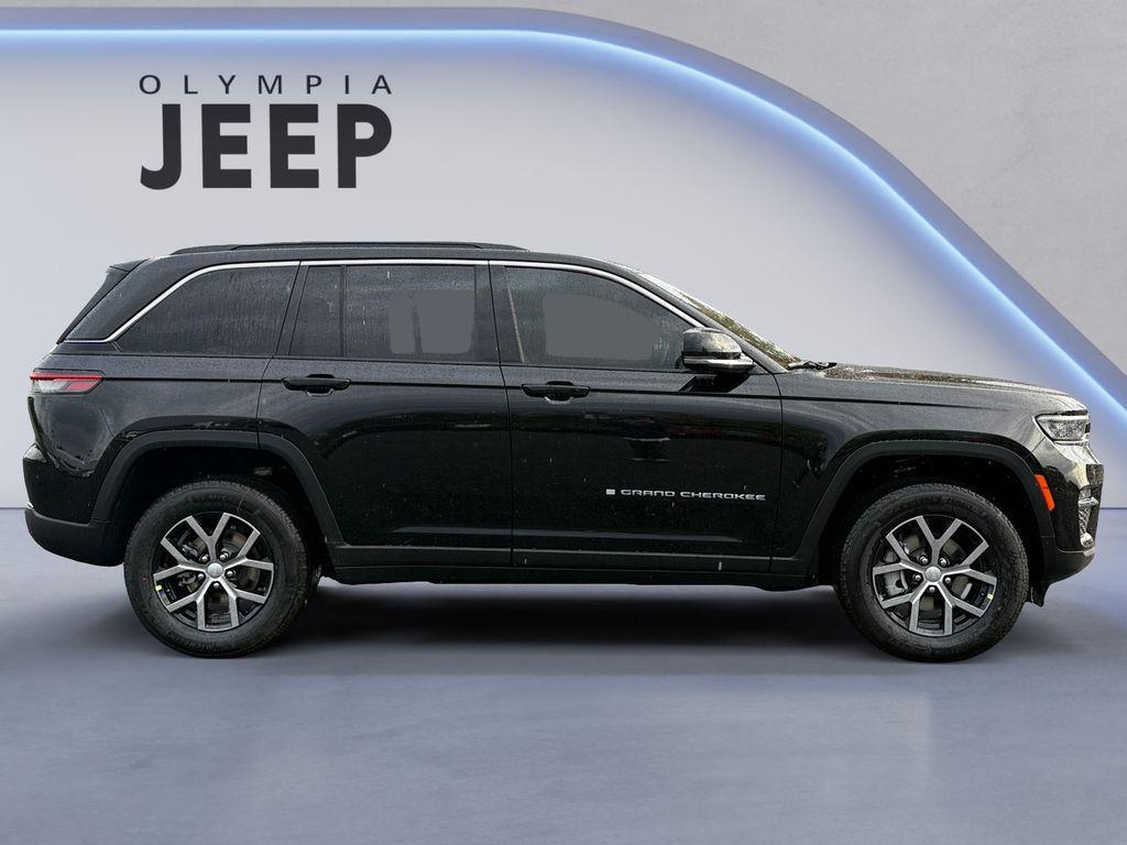 new 2025 Jeep Grand Cherokee car, priced at $46,296